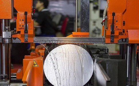 舟山立式金属带锯床切削出现跑带故障解决方法！
